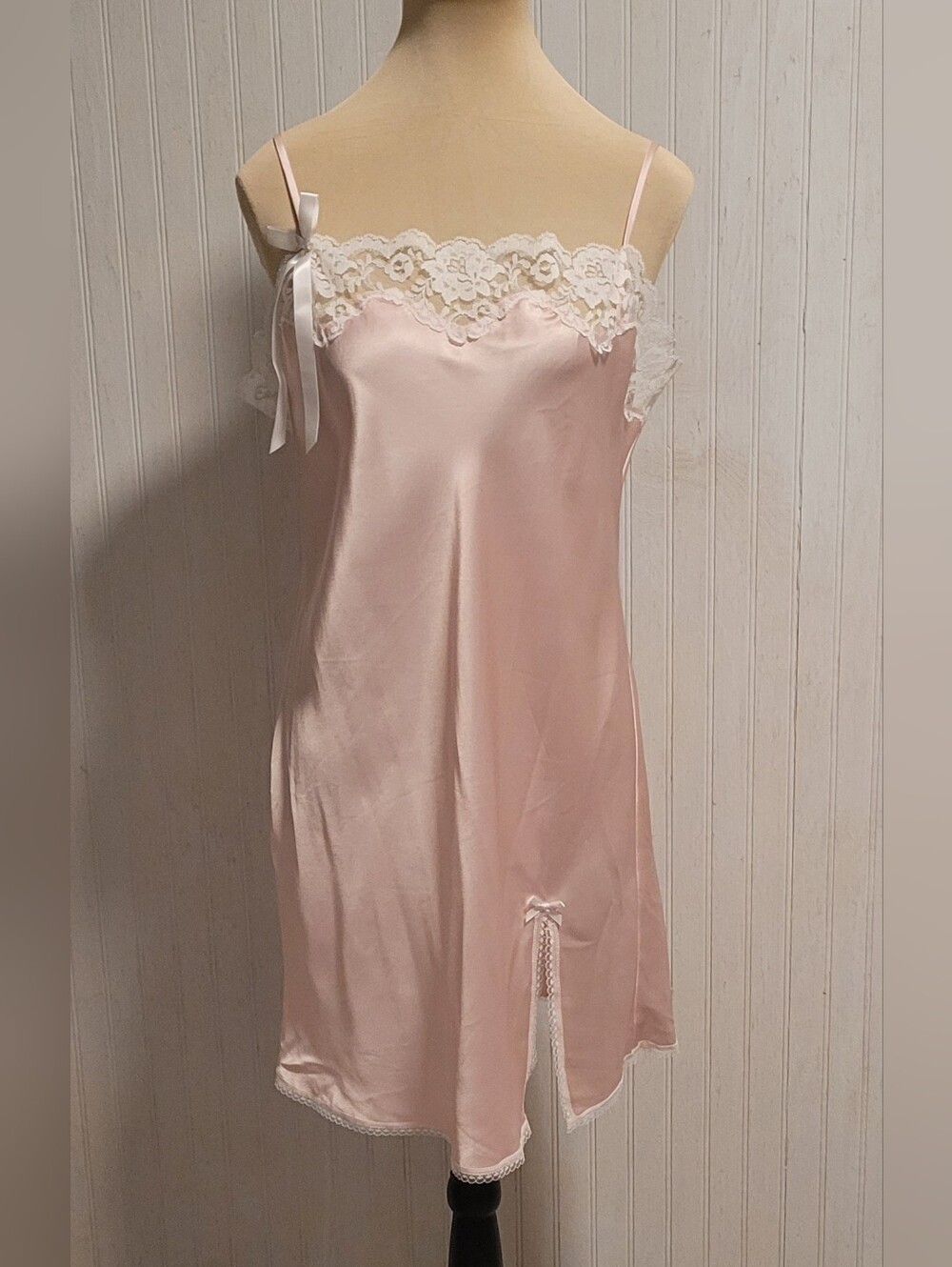 VICTORIA'S SECRET ANGELS VINTAGE Y2K Pink Satin Lace Chemise Slip Dress L
